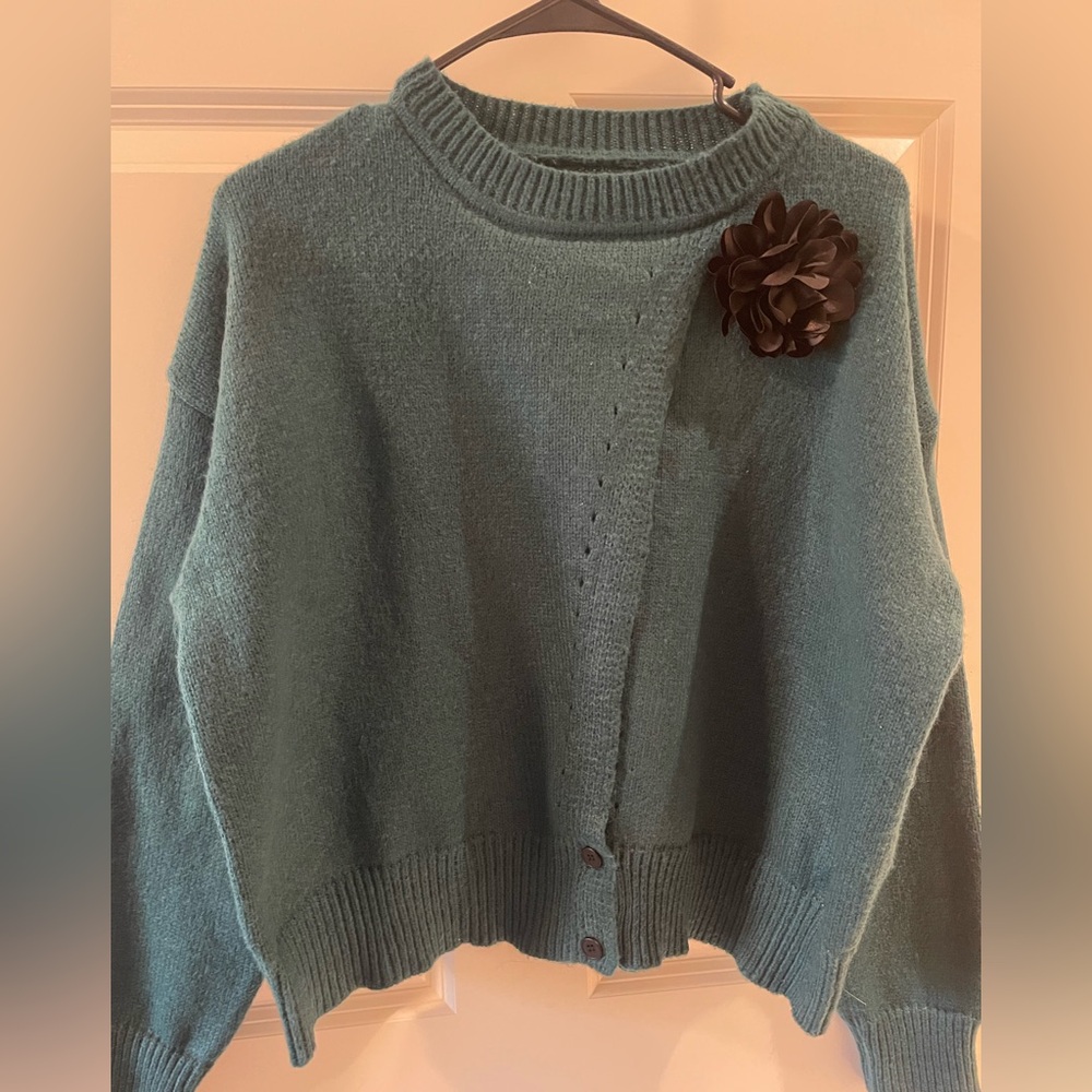 Women's Cozy Crewneck Cardigan Sweater with Floral Pin - Teal